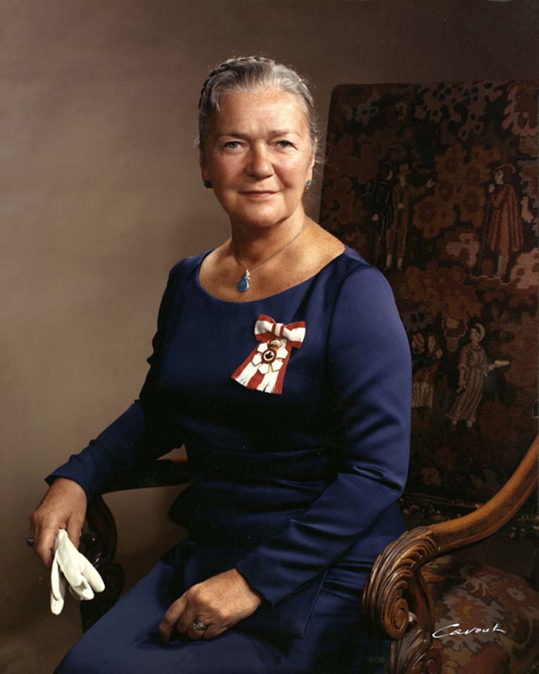 Photo de l'honorable Pauline McGibbon, lieutenante-gouverneure de 1974 à 1980