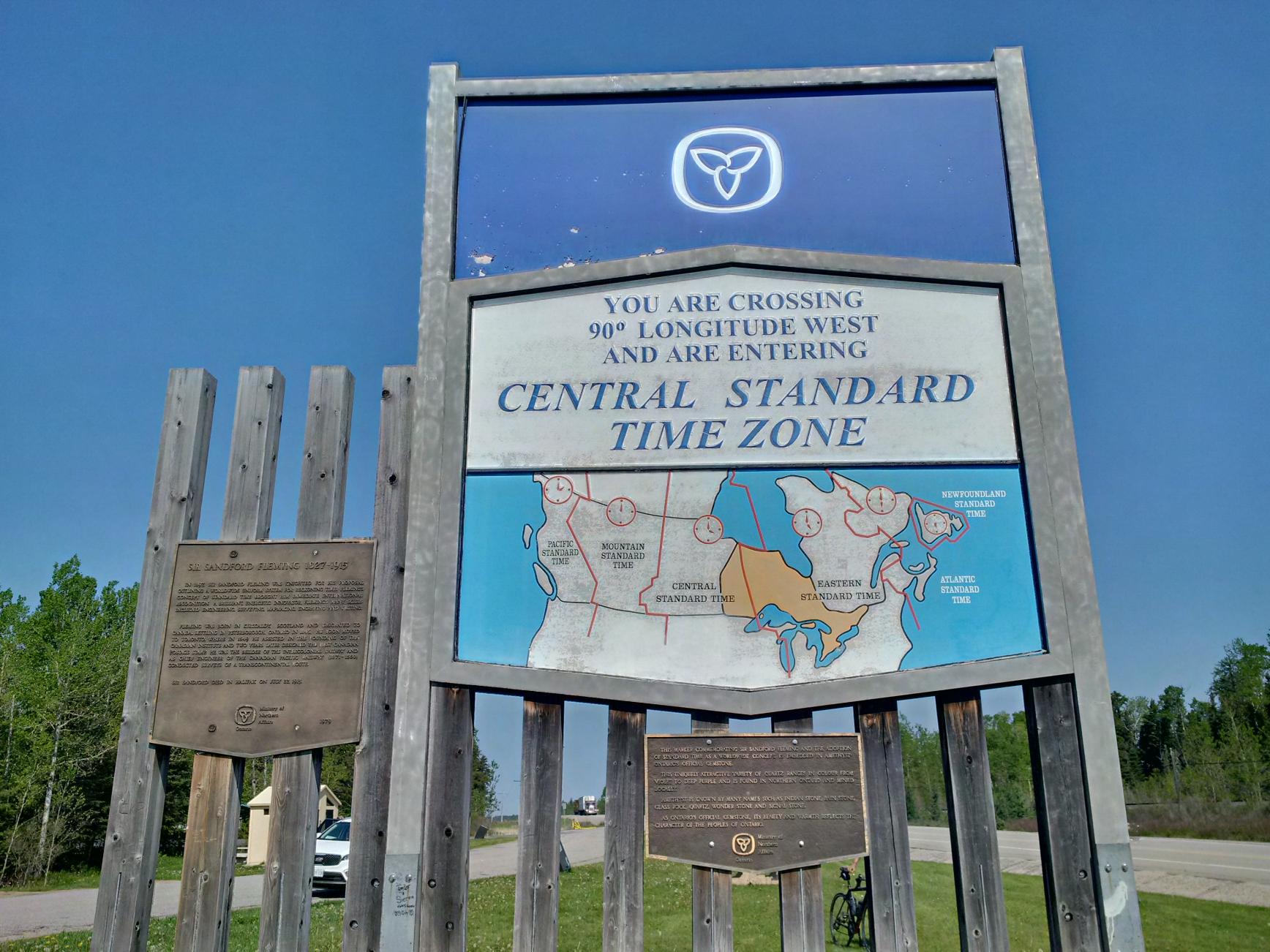 Picture of Central Time Zone sign, Northern Ontario