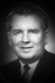 A headshot of Arthur Evans.