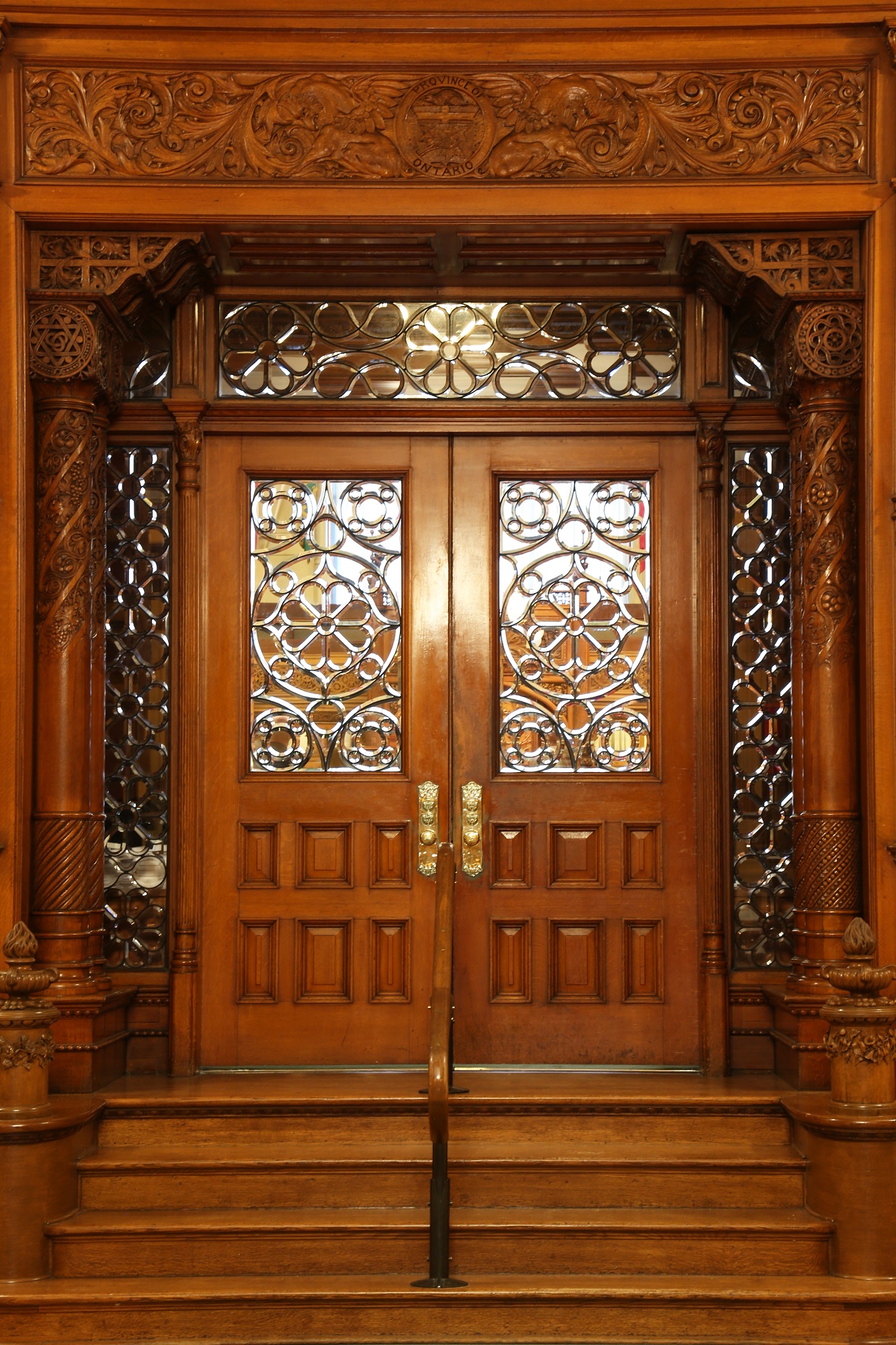 A picture of the doors leading into Ontario's Legislative Chamber.