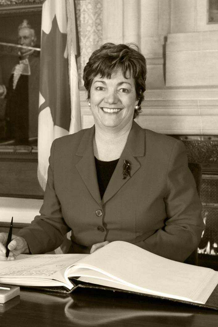 Photo de l'honorable Sheila Copps, députée de 1981 à 1984