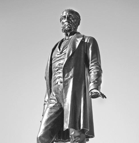 Statue de George Brown, Queen's Park, Toronto
