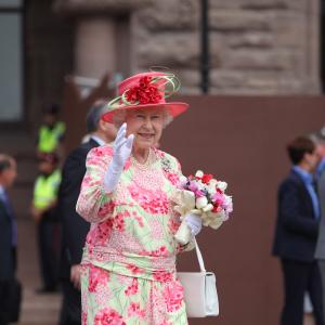 Sa Majesté la reine Elizabeth II image