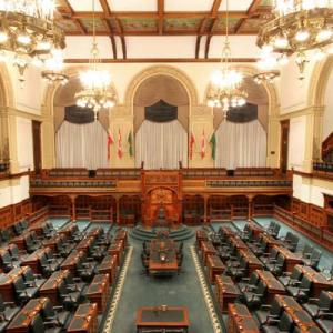 Parliament vs Government image