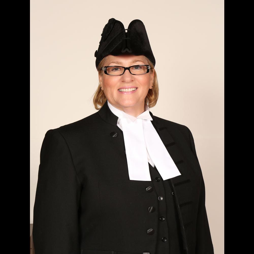 Jackie Gordon, la sergente d’armes de l’Assemblée législative de l’Ontario de 2017 à 2022