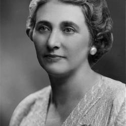 Photo de Rae Luckock, députée de 1943 à 1945